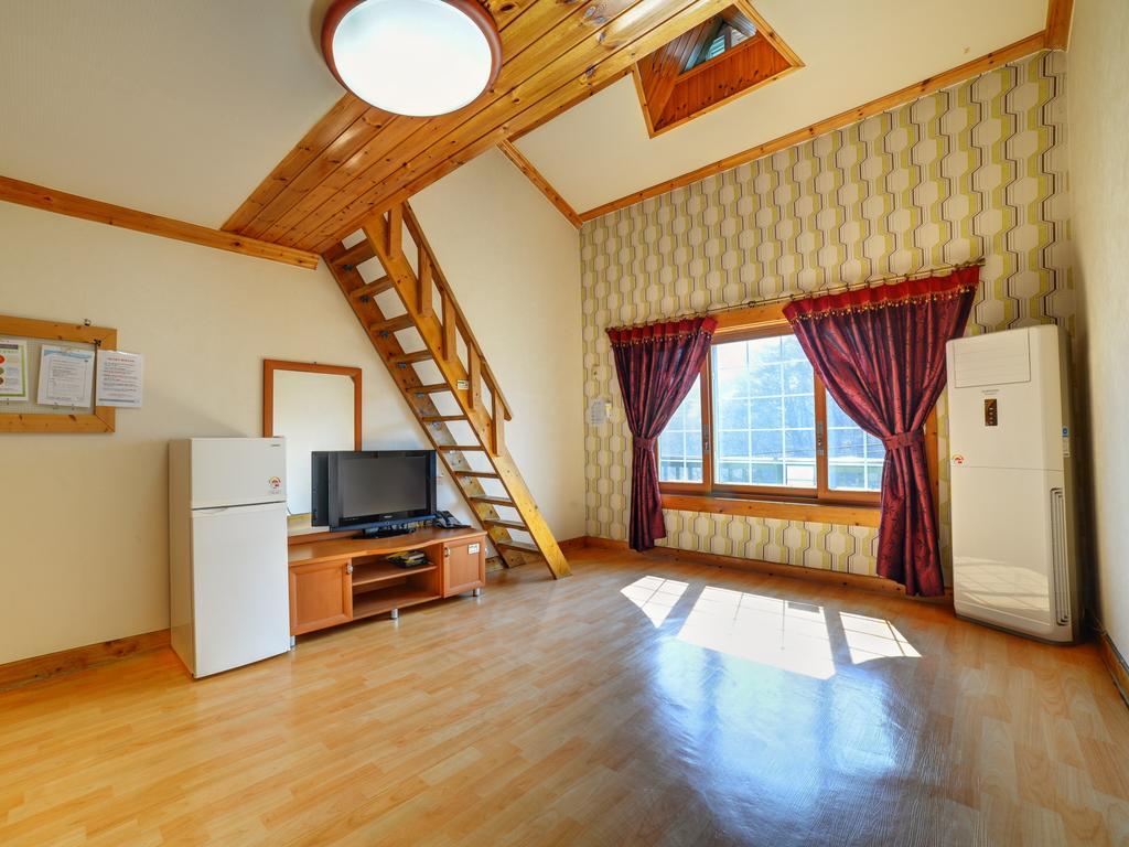 White Cabin Pyeongchang Exteriör bild
